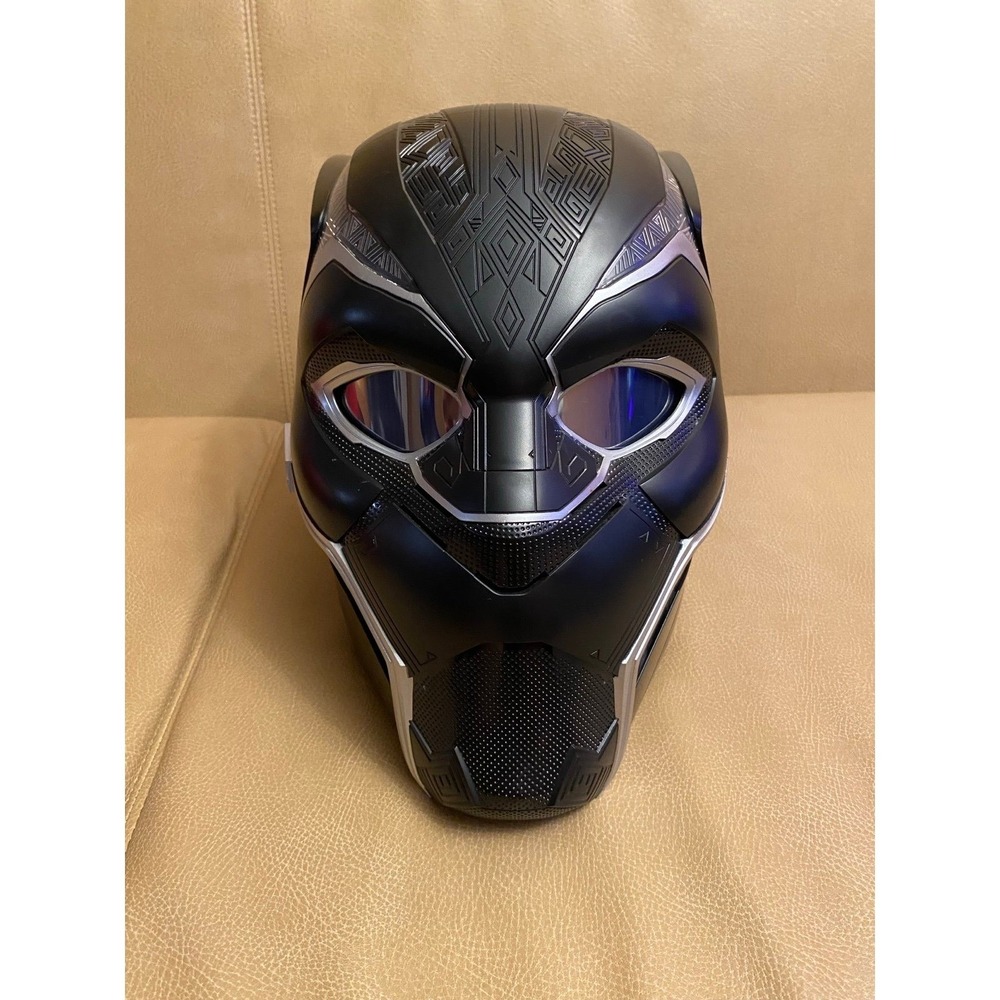 Black Panther Marvel Legends Helmet - Picture 2 of 6
